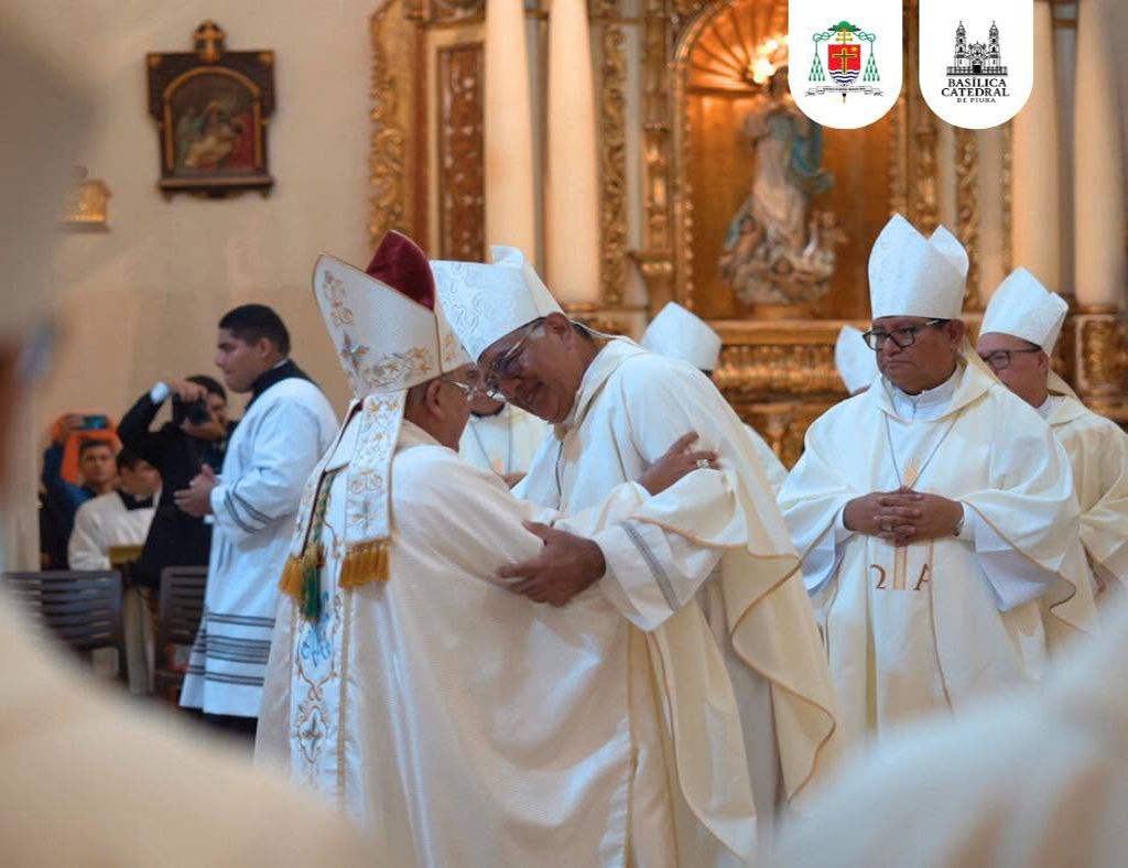 Ordenación Episcopal: Mons. Luciano Maza Huamán.